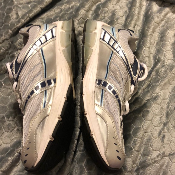 2/$30 Danskin running ๐โโ๏ธ shoes ๐ - Picture 3 of 7